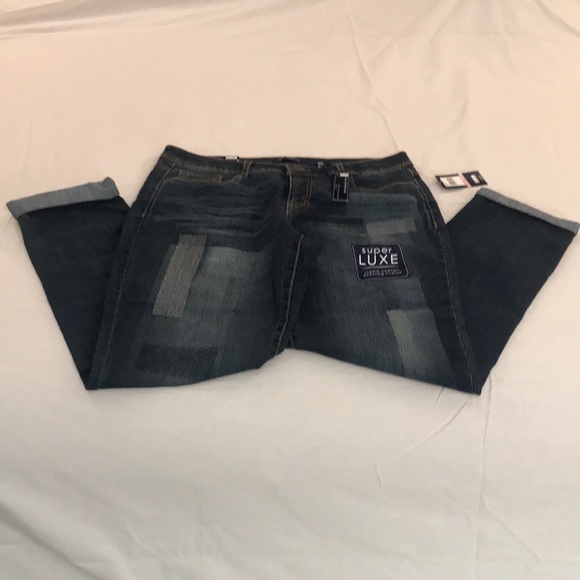 Blue Jeans - Picture 5 of 6